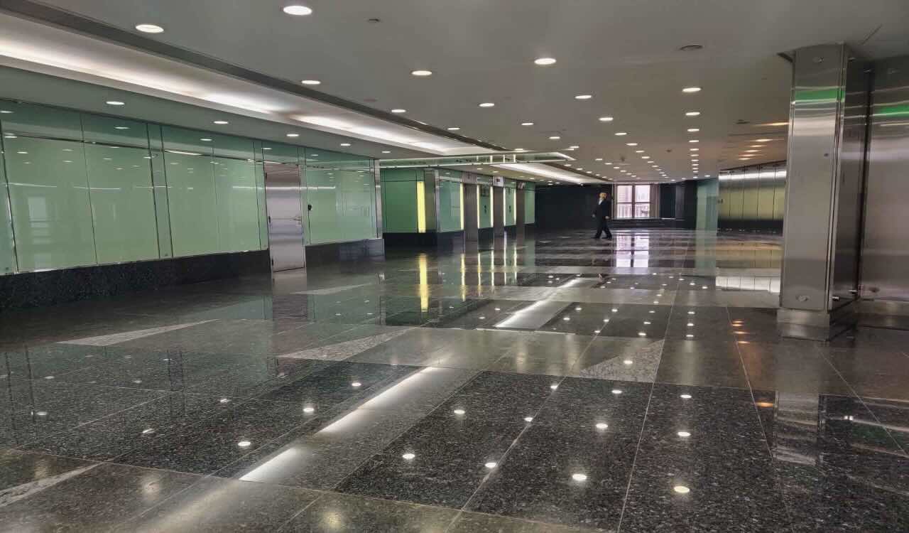 浦发大厦陆家嘴浦发大厦，整层商业面积出租