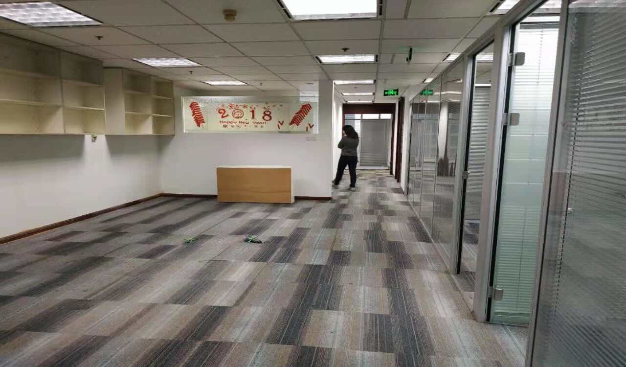 陆家嘴新上海国际大厦，一线江景，业主直租