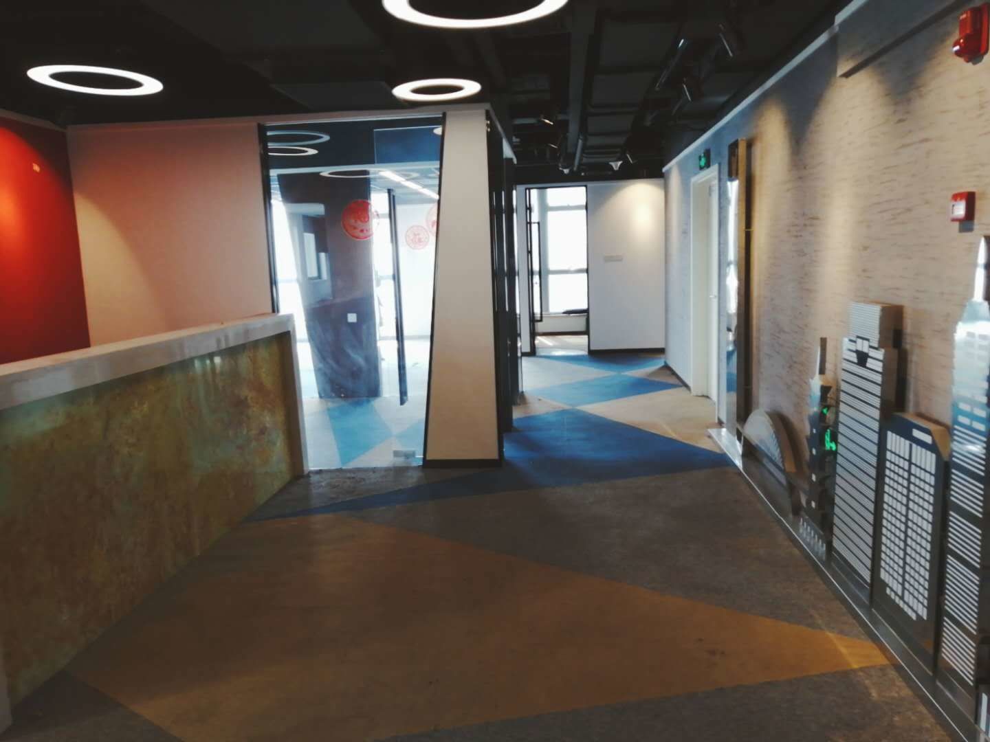 上海地产大厦陕西南路地铁站，上海地产大厦，精装修带家具