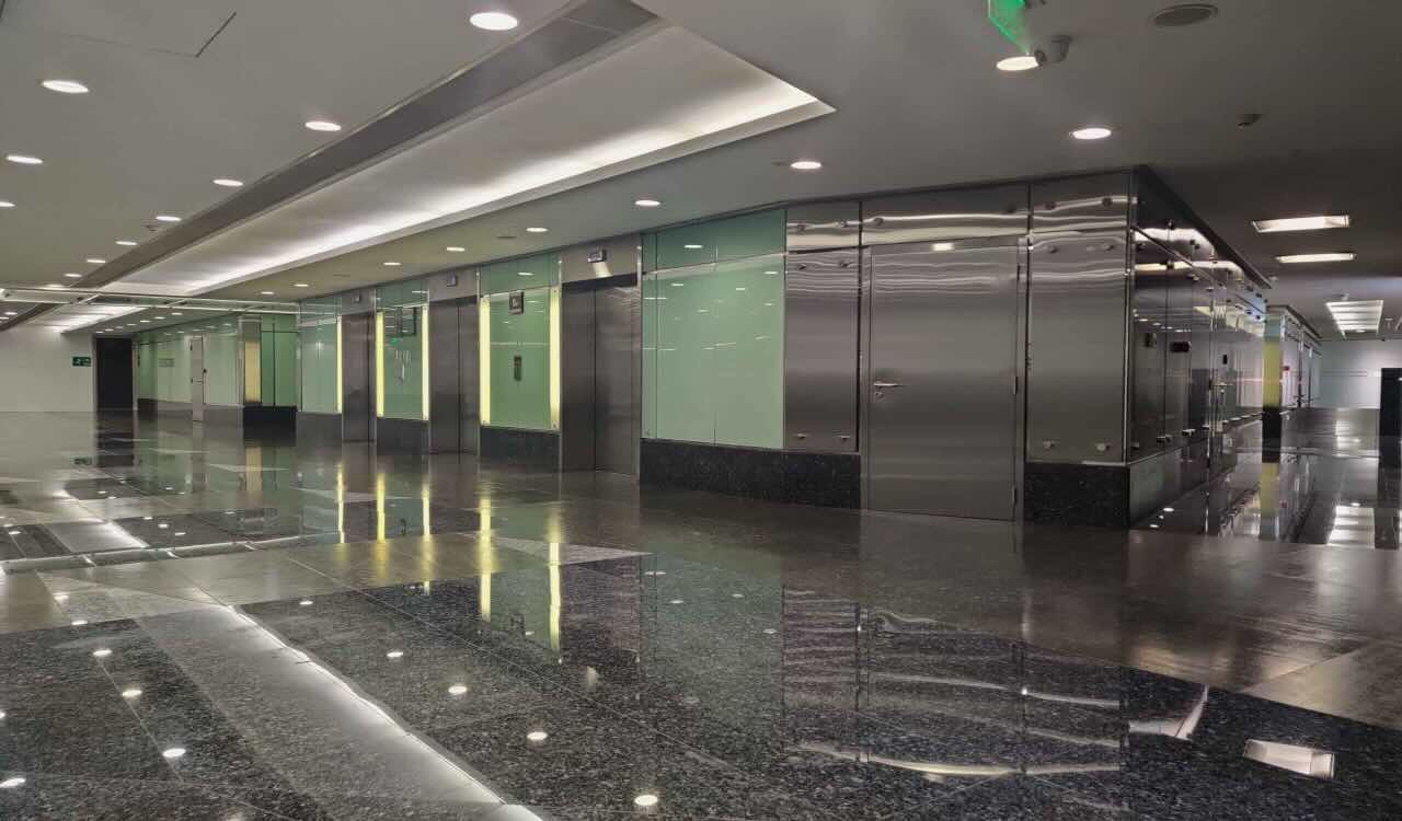 浦发大厦陆家嘴浦发大厦，整层商业面积出租