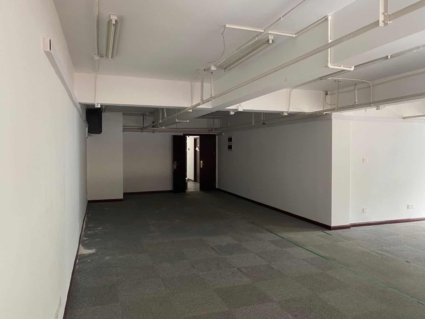 爱建创业园124平米办公室出租_2.77元/m²/天