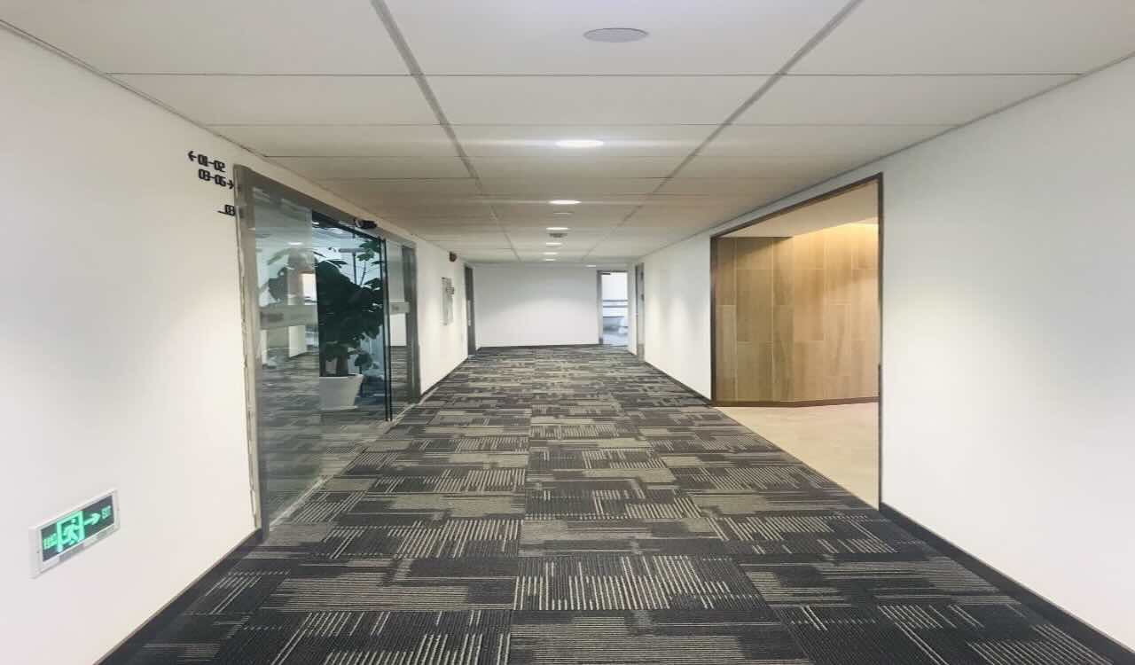 普陀中港汇大厦178平米办公室出租_6.89元/m²/天