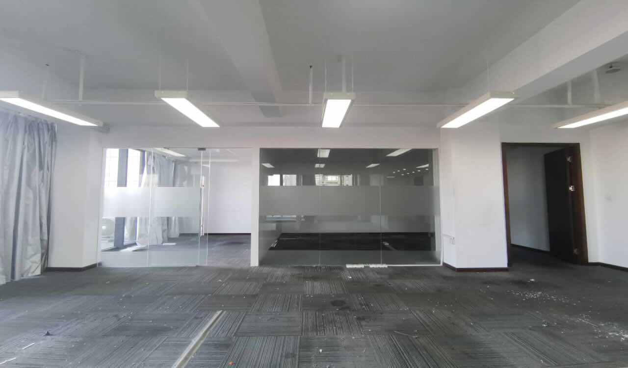 新曹杨科技大厦普陀区新曹杨科技大厦，精装修带家具户型方正