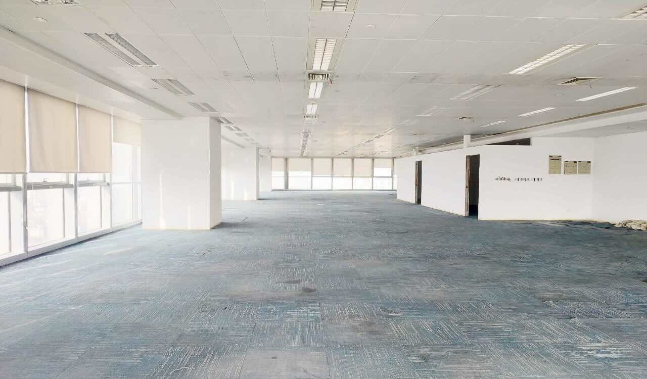 普陀区曹杨路，长城大厦 ，面积多选 ，朝南户型方正