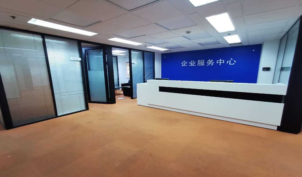 静安寺南京西路，仲益大厦259平，精装修带家具