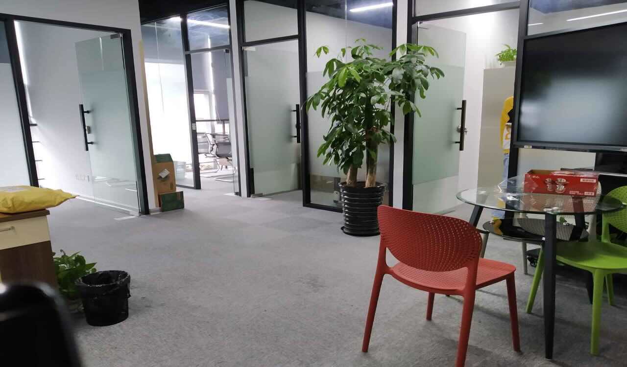 普陀 华大科技楼 120平米 精装修