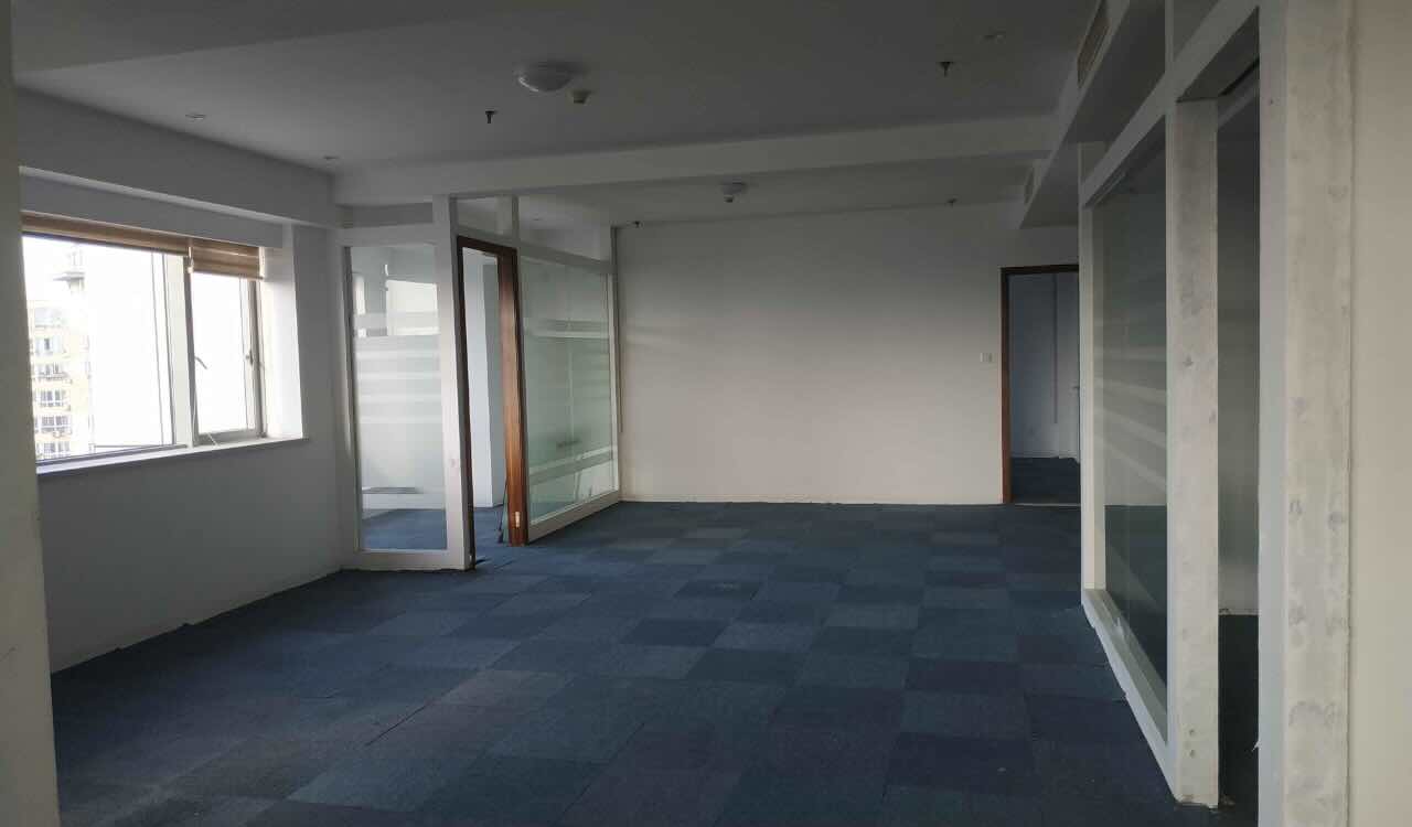 伸大厦金沙江路 伸大厦315㎡ 带装修 三轨地铁交换