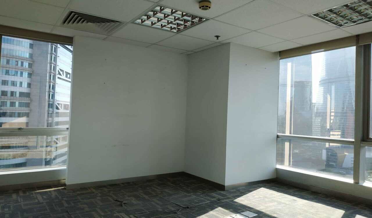 上海招商局大厦陆家嘴金融区，招商局大厦147平米，看陆家嘴绿地和黄浦景