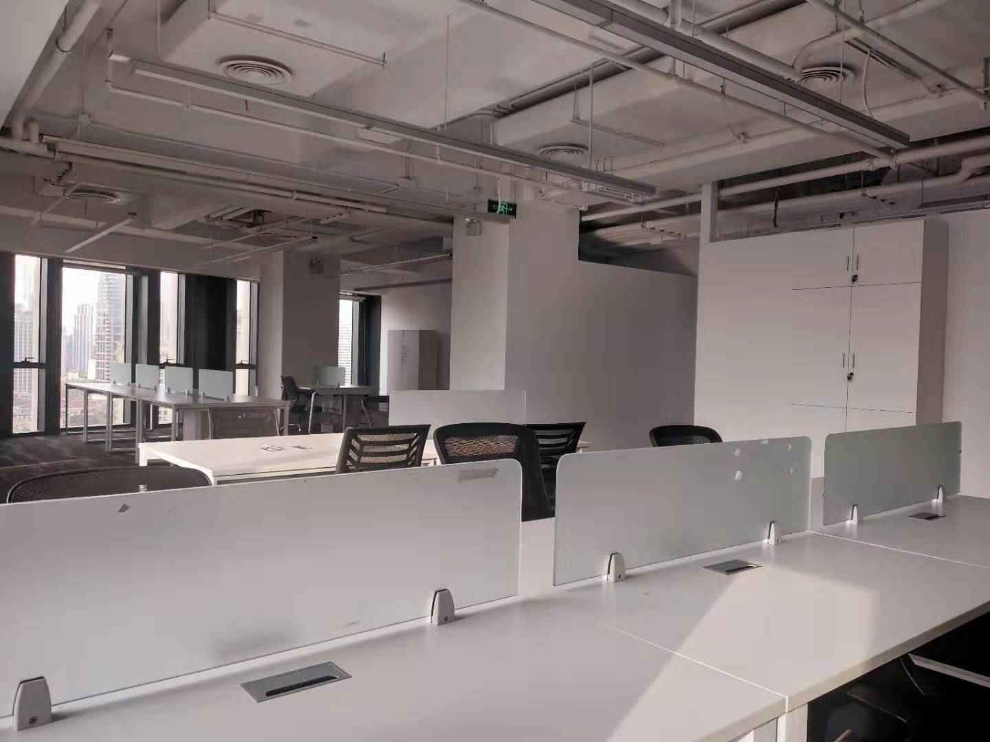 SOHO复兴广场黄浦区新天地　SOHO复兴广场391平　精装修带家具