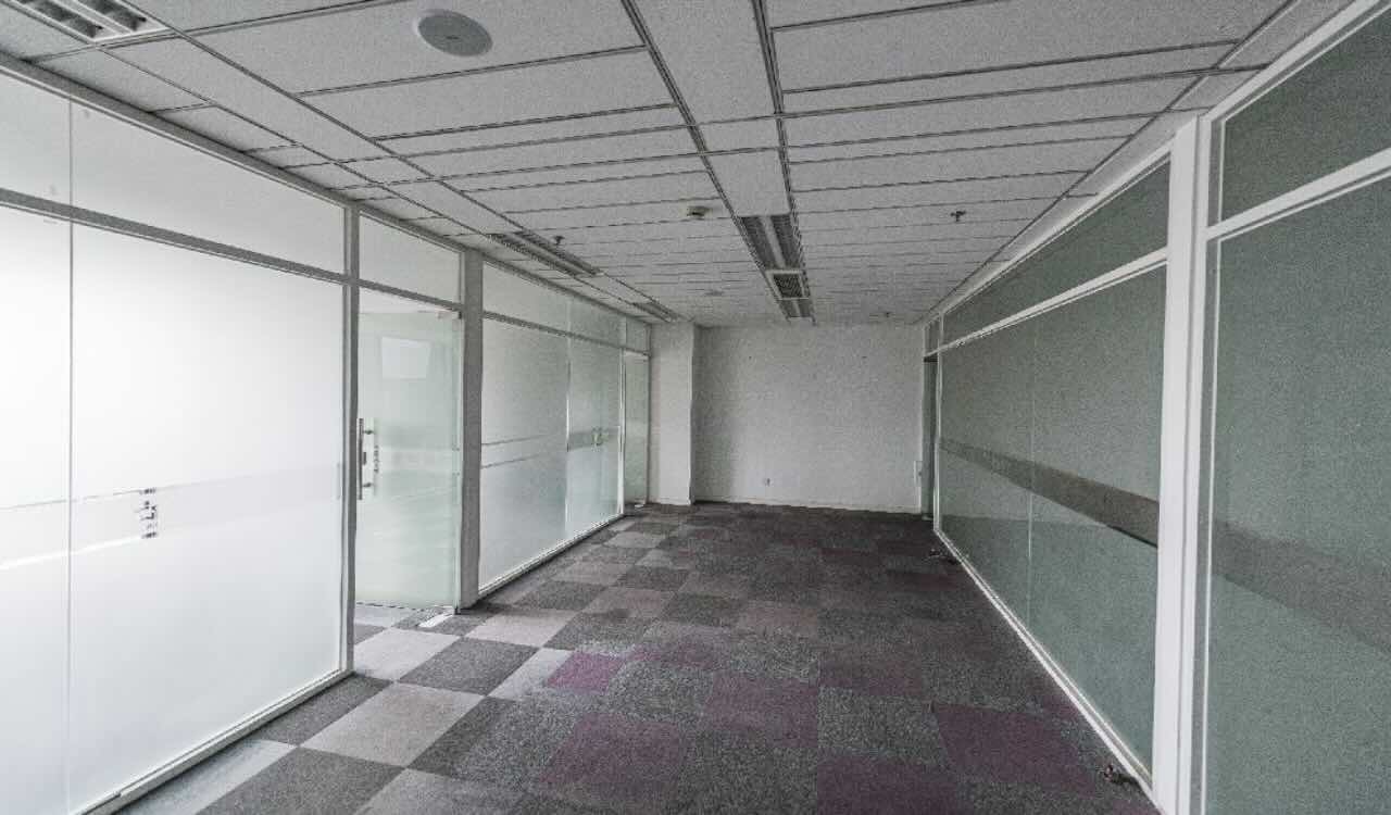 绿地汇中心绿地汇中心130平江景房精装