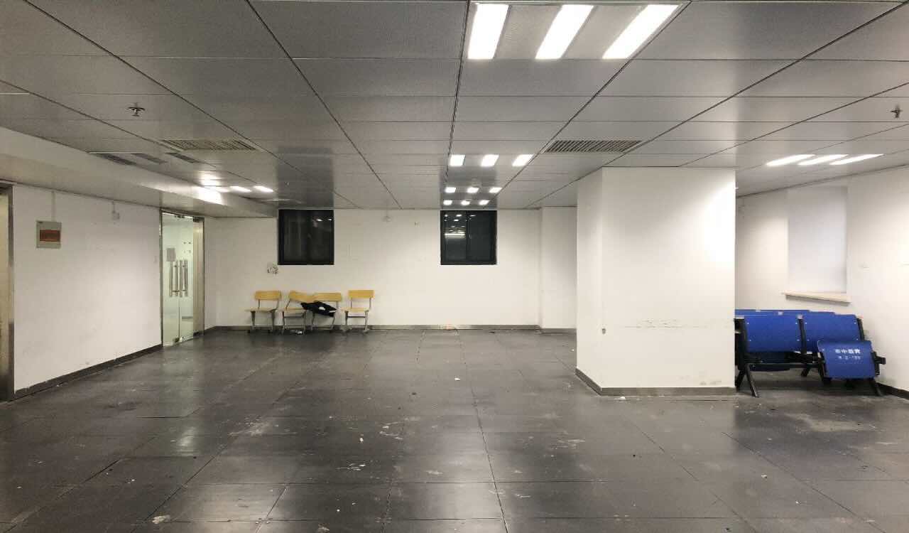 中瑞商务大厦光新路中山北路镇坪路中瑞商务大厦大通间随时看房