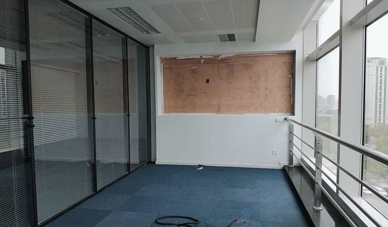 航汇大厦徐汇滨江 航汇大厦298平米标准交付 地铁11号线云锦路站