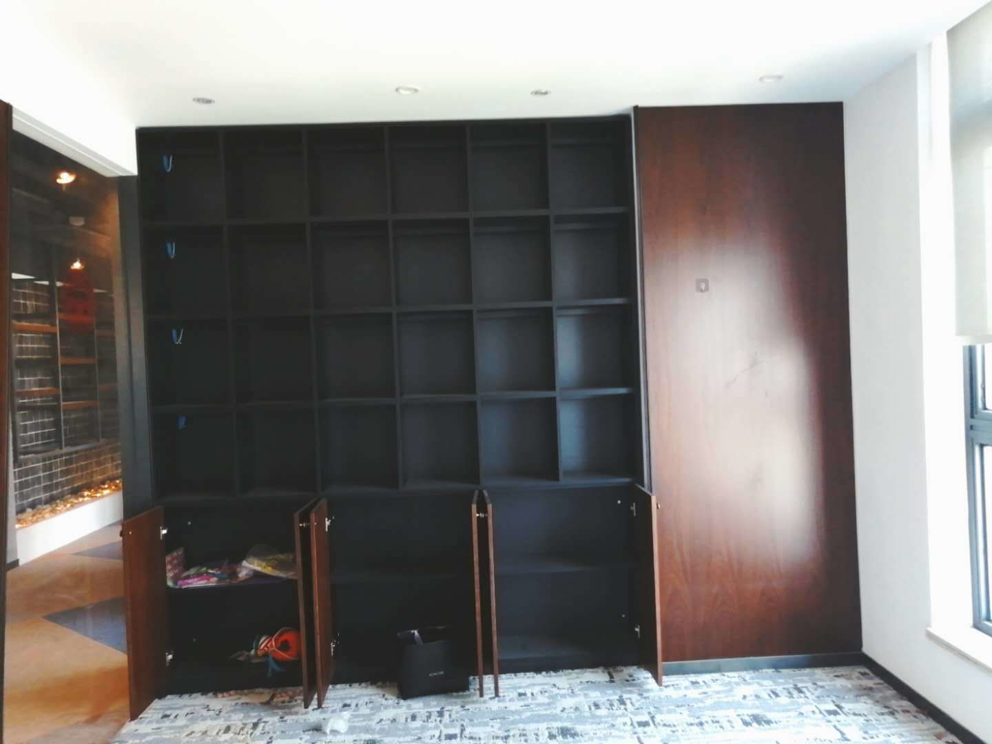 上海地产大厦陕西南路地铁站，上海地产大厦，精装修带家具