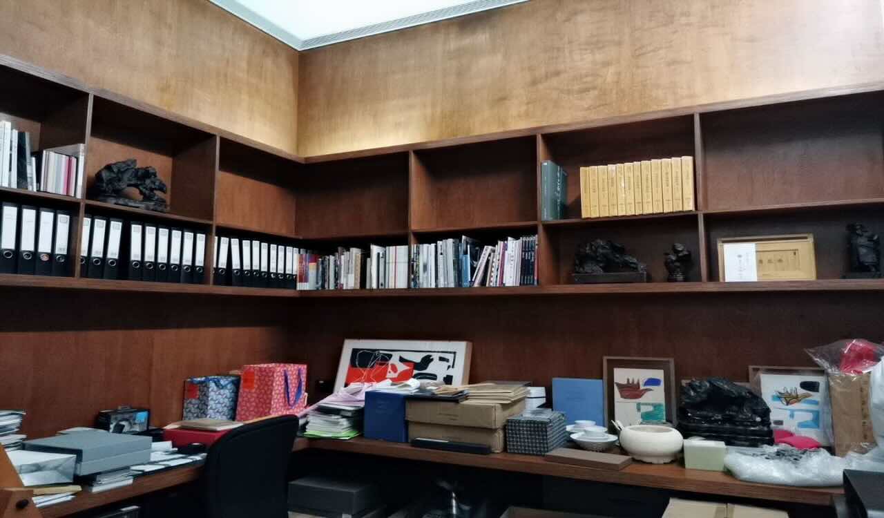 瑞金大厦环贸广场附近，瑞金大夏392平，精装修带家具