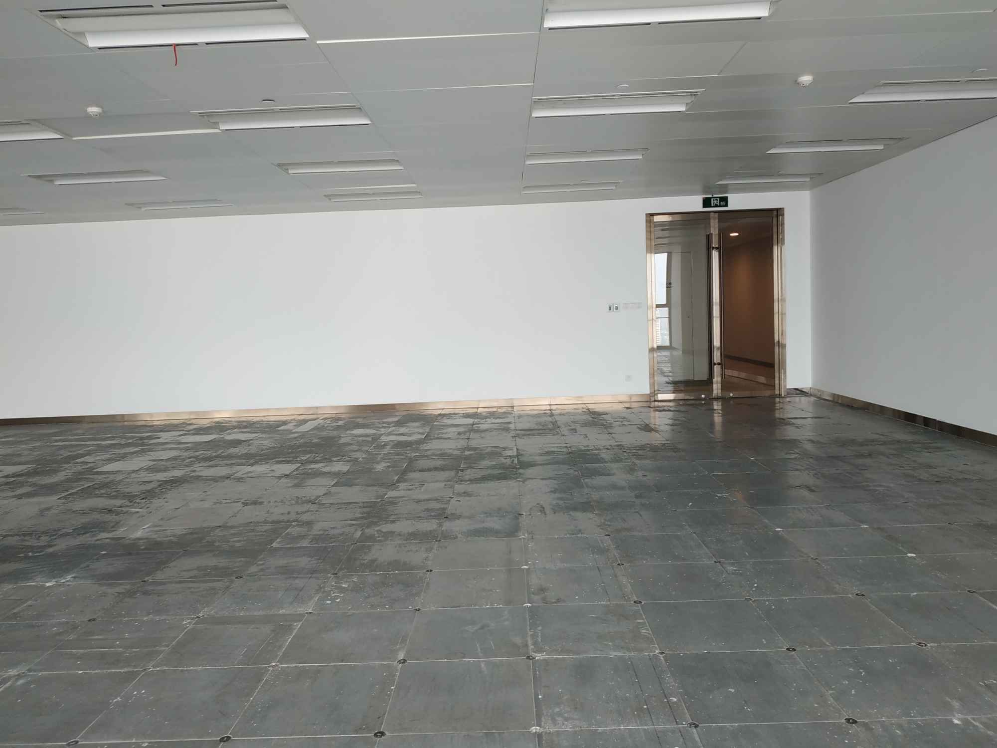 环球港普陀区地标性建筑，月星环球港，面积多选，免租期长