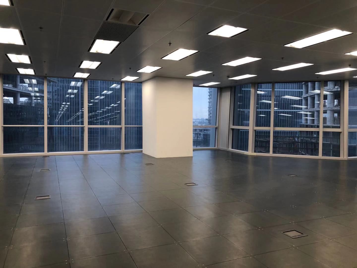 星扬西岸中心星扬西岸中心 地铁旁 全新写字楼出租 黄浦江畔