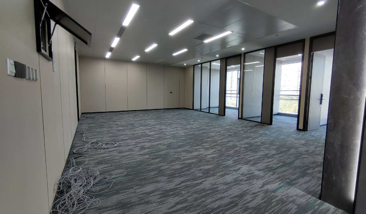 建工大唐国际广场197平米办公室出租_3.24元/m²/天