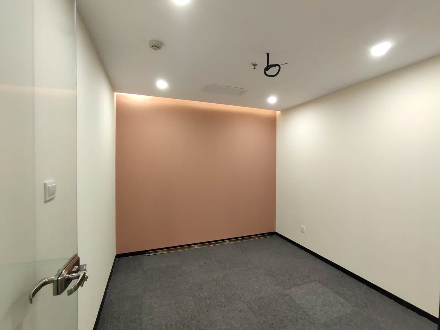 港泰广场人民广场　港泰广场高区办公室出租