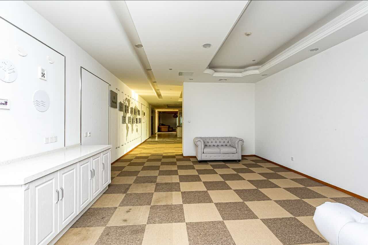 中庚环球创意中心1号线莲花路站，南方商城品质房源，精装带家具