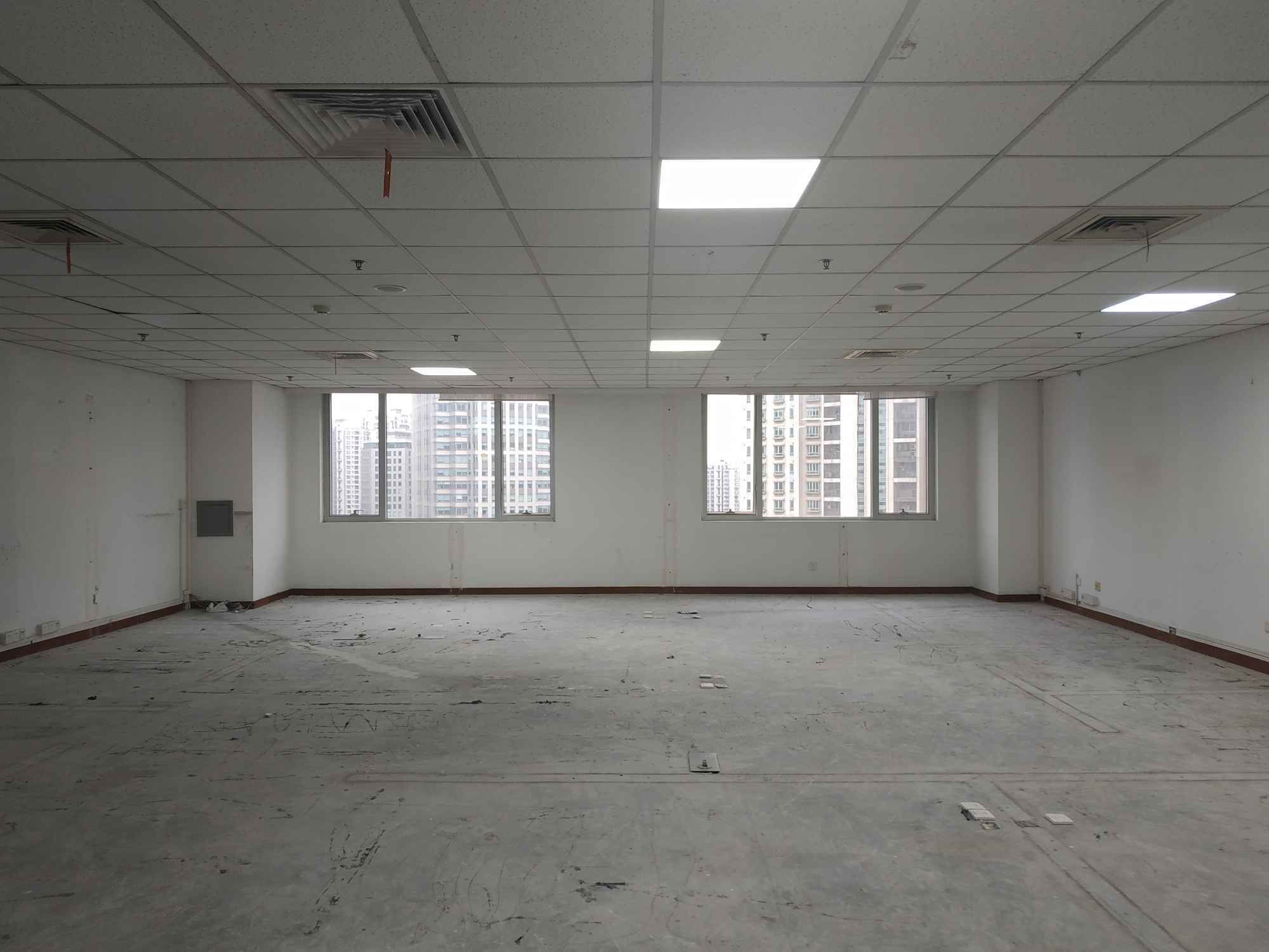长春藤运通大厦南京西路，长春藤运通大厦160㎡朝南