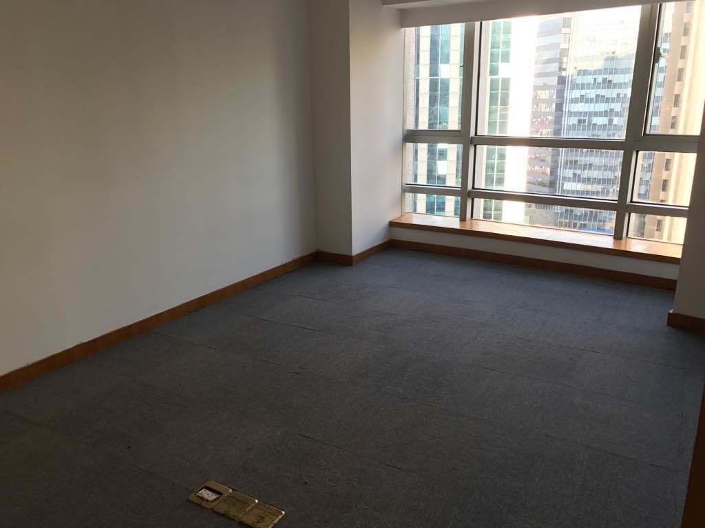 金融广场83平米办公室出租_5.59元/m²/天