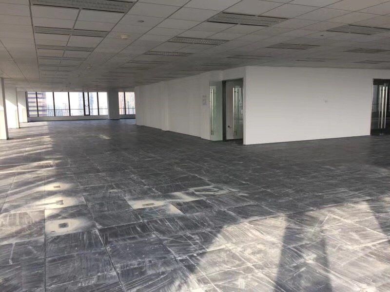 东银中心近10号线伊犁路站　日企集中项目　户型方正