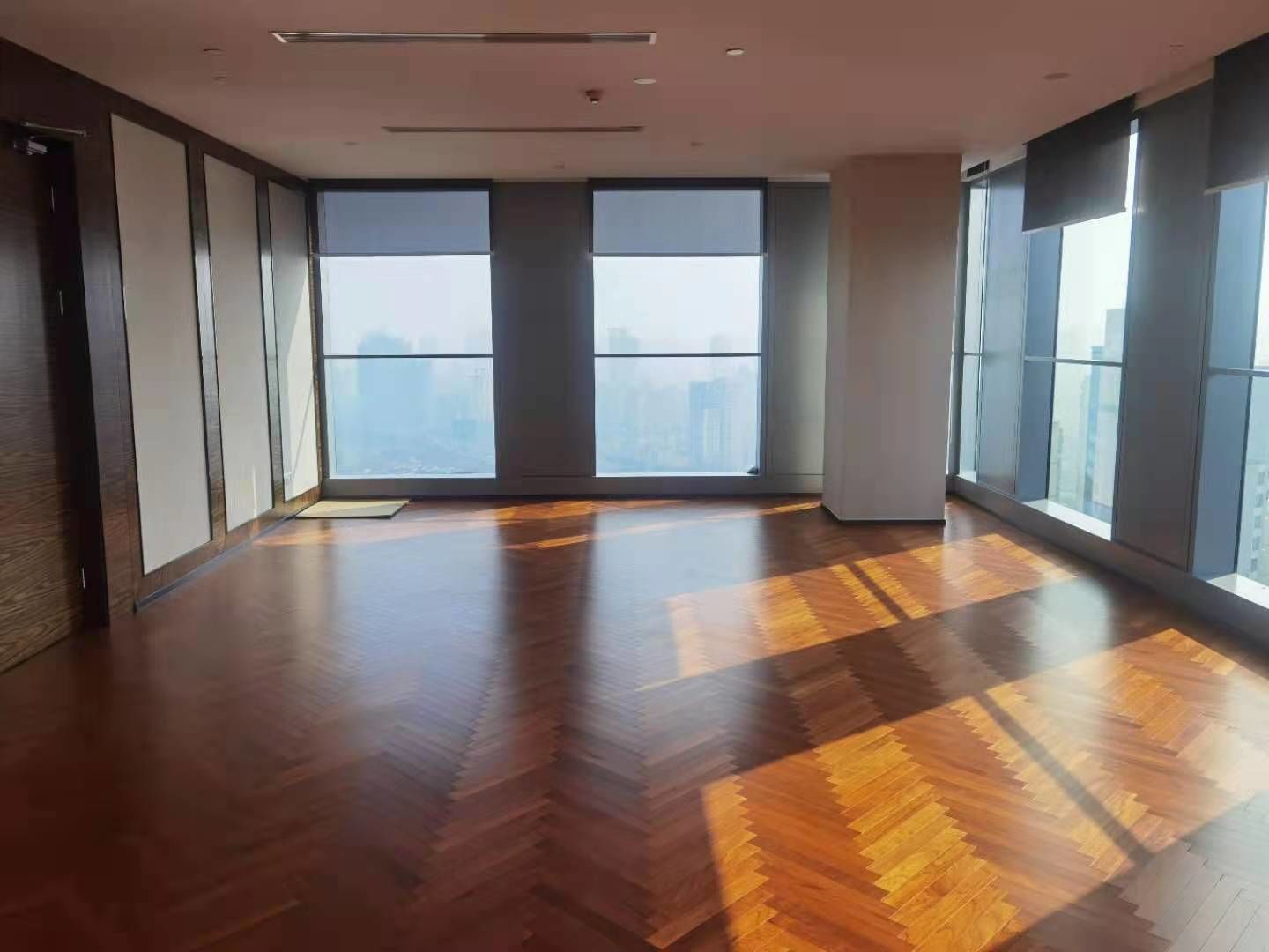 SOHO天山广场虹桥开发区/古北 SOHO天山广场 308.83平米 中等装修