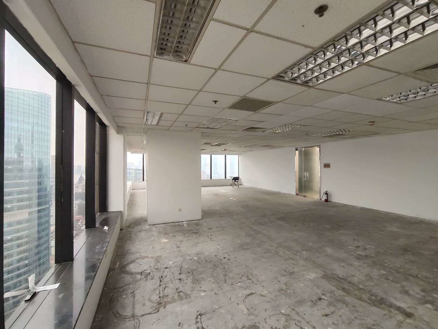 金融广场黄浦区，金融广场，178平，人民广场商圈