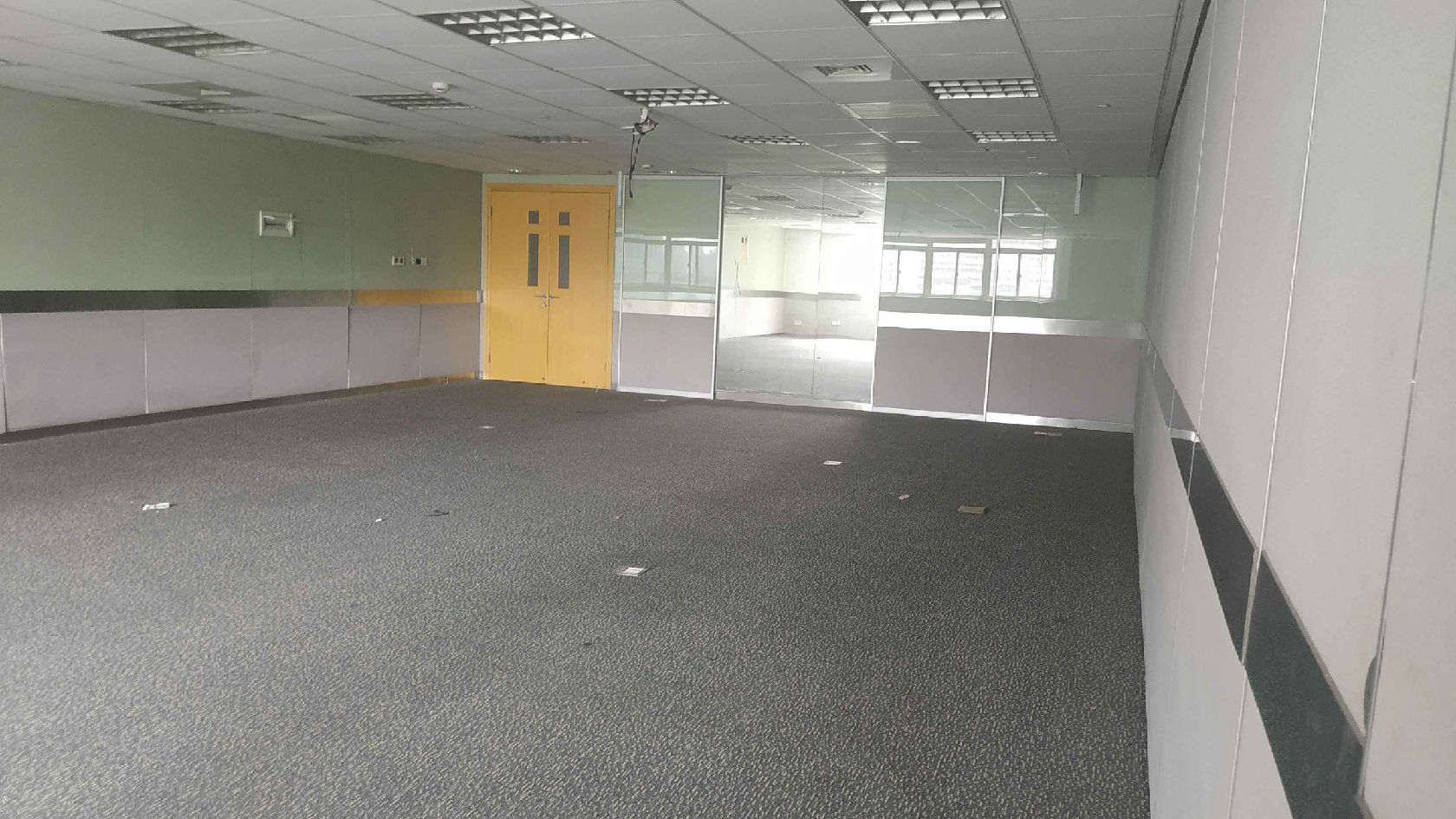 久强大厦2号线娄山关路精装全配带家具拎包办公