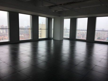 SOHO天山广场地铁2号楼娄山关路直达，房型方正带装修