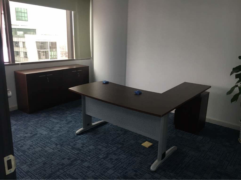 虹桥南丰城精装带家具，正对电梯，房型方正，南丰城
