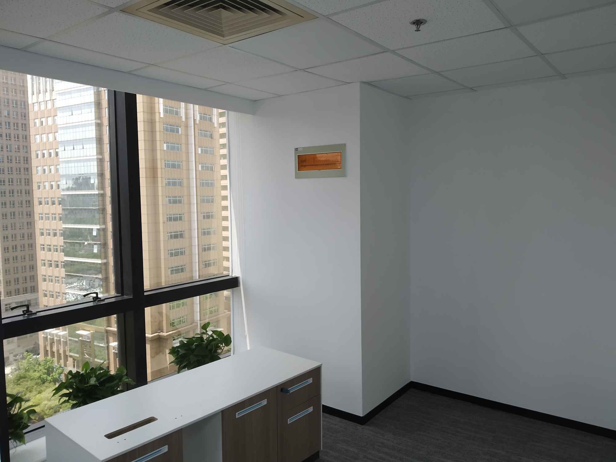 远东国际广场远东国际广场，精装全配，带家具，可伶包入住