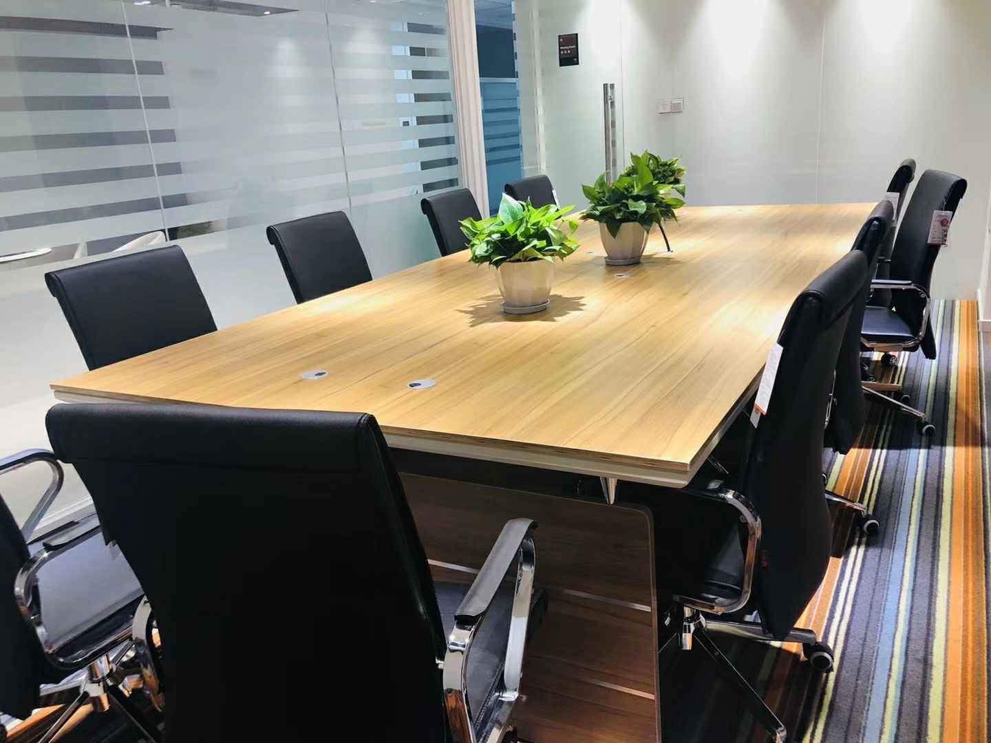 远东国际广场娄山关远东国际广场精装小面积办公室出租，拎包办公