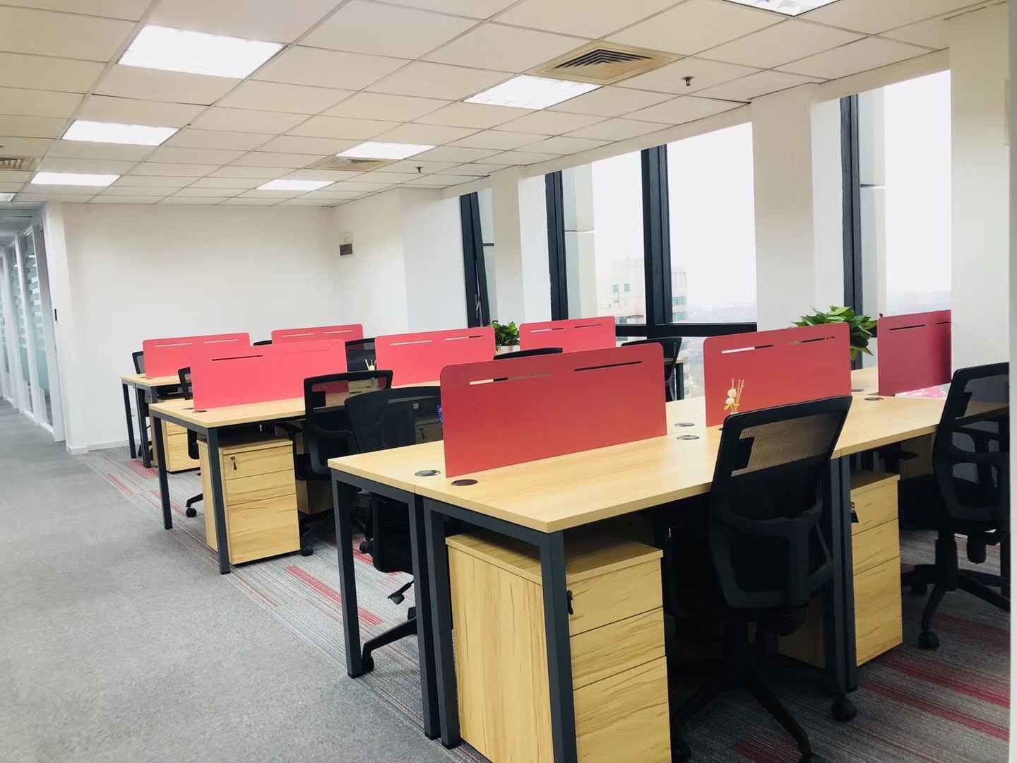远东国际广场远东国际广场精装修带家具的200平米的办公室对外出租