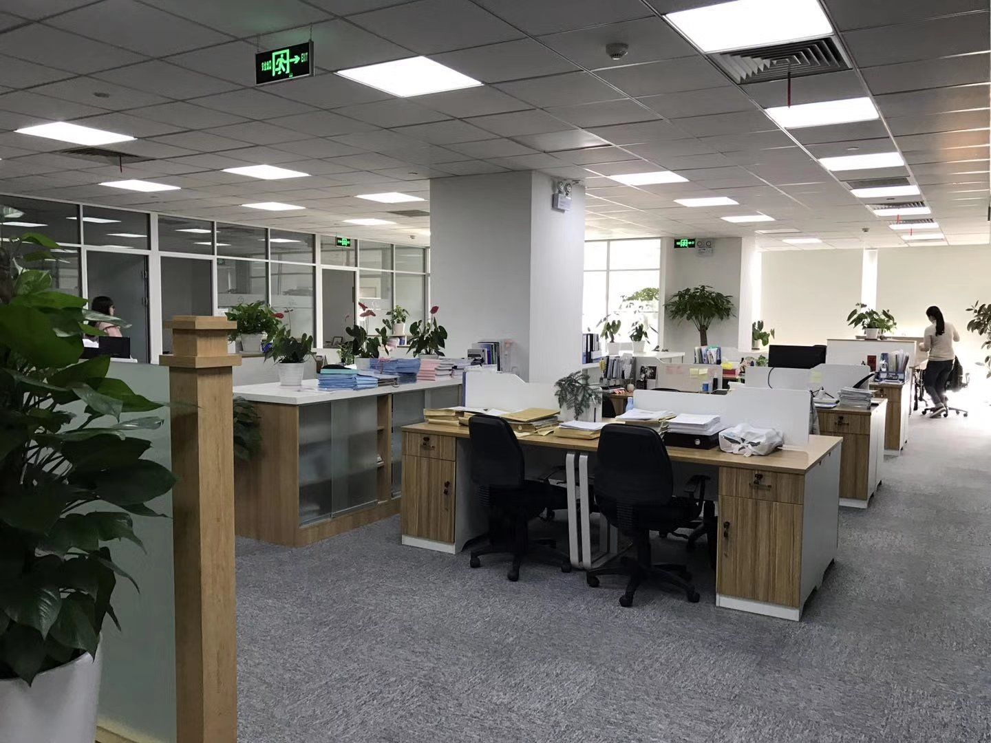 SOHO中山广场精装带家具，地铁3/4/10号线虹桥路