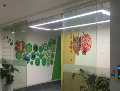 大众金融大厦江苏路商圈，交通便利，周边配套齐全