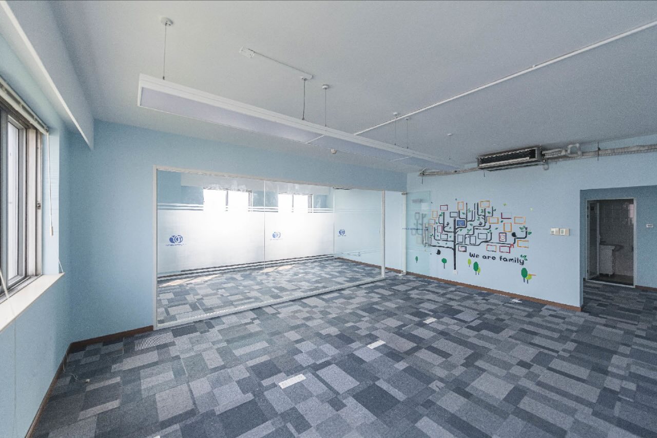 中西大厦2号线和11号地铁口，得房率高，房型正，租金划算