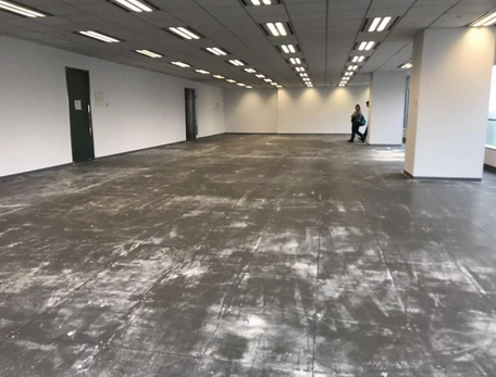东银中心东银中心，长宁财富聚集地，10线伊犁路尚盖，带装修