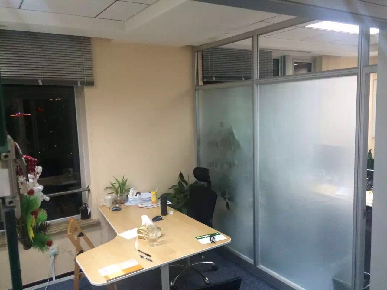 金钟广场淮海路商圈，金钟广场，性价比高，看房方便
