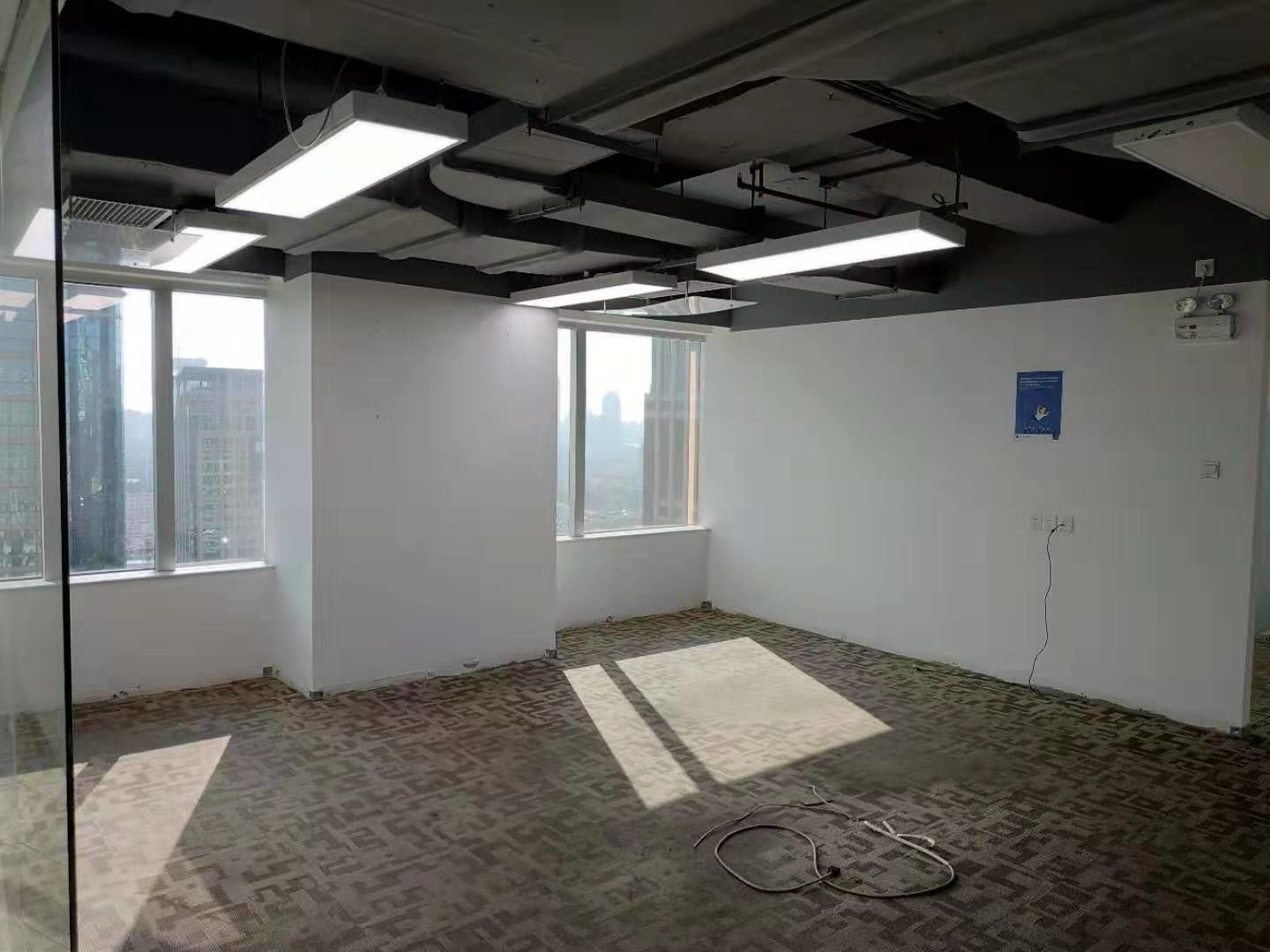 香港广场淮海路香港广场198㎡高区，成熟商圈　