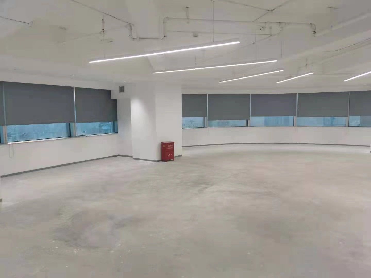 中港汇黄浦长城金融大厦，高区景观，看房方便，房型正气