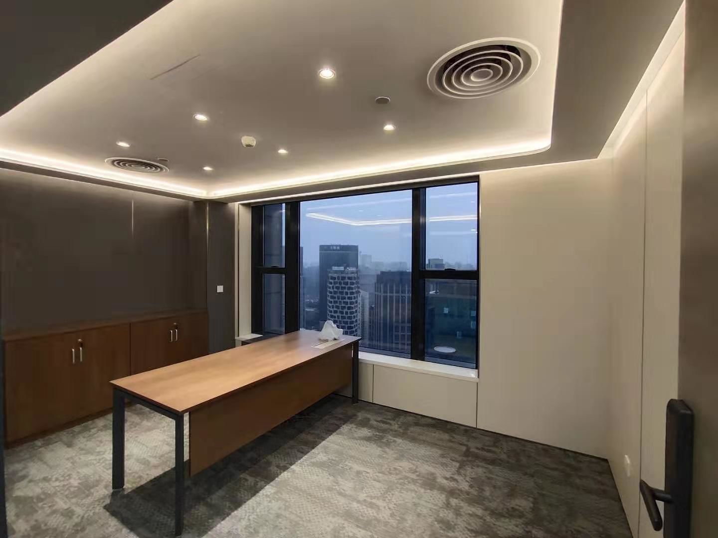 香港新世界大厦（K11)黄浦 香港新世界大厦（K11) 251平米 中等装修