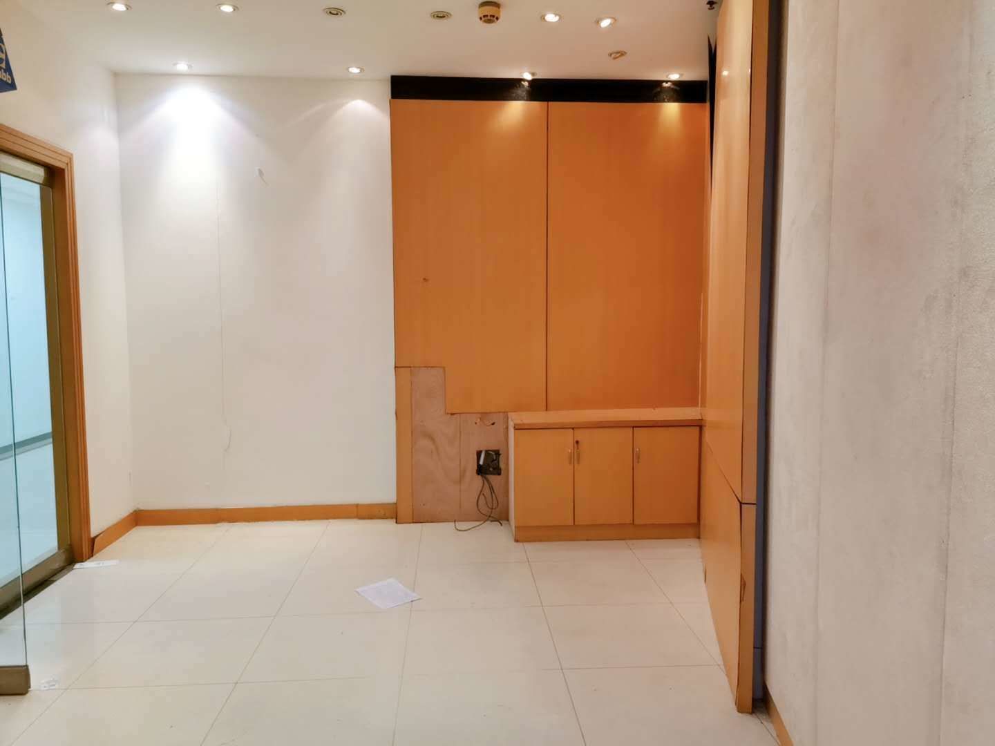 二百永新大厦371平米办公室出租_6.18元/m²/天