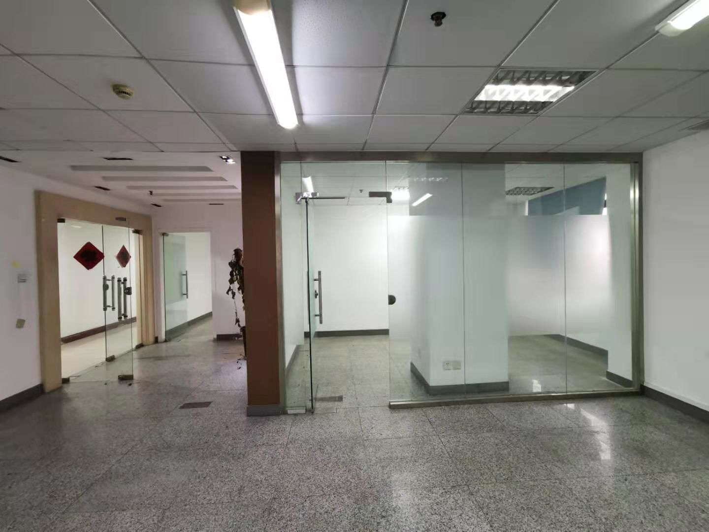 瑞金花园商务楼黄浦打浦桥，瑞金花园222.2平，简装送免租期