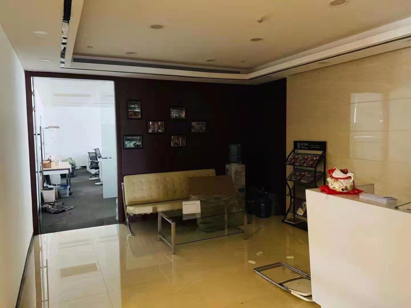 南京东路 恒基名人商业大厦 403平米