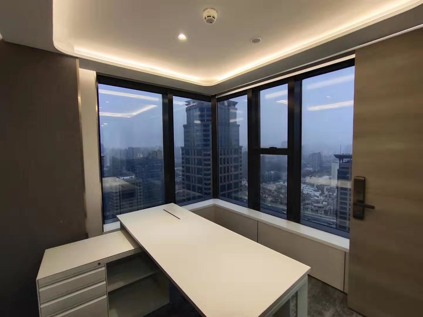 香港新世界大厦（K11)黄浦 香港新世界大厦（K11) 251平米 中等装修