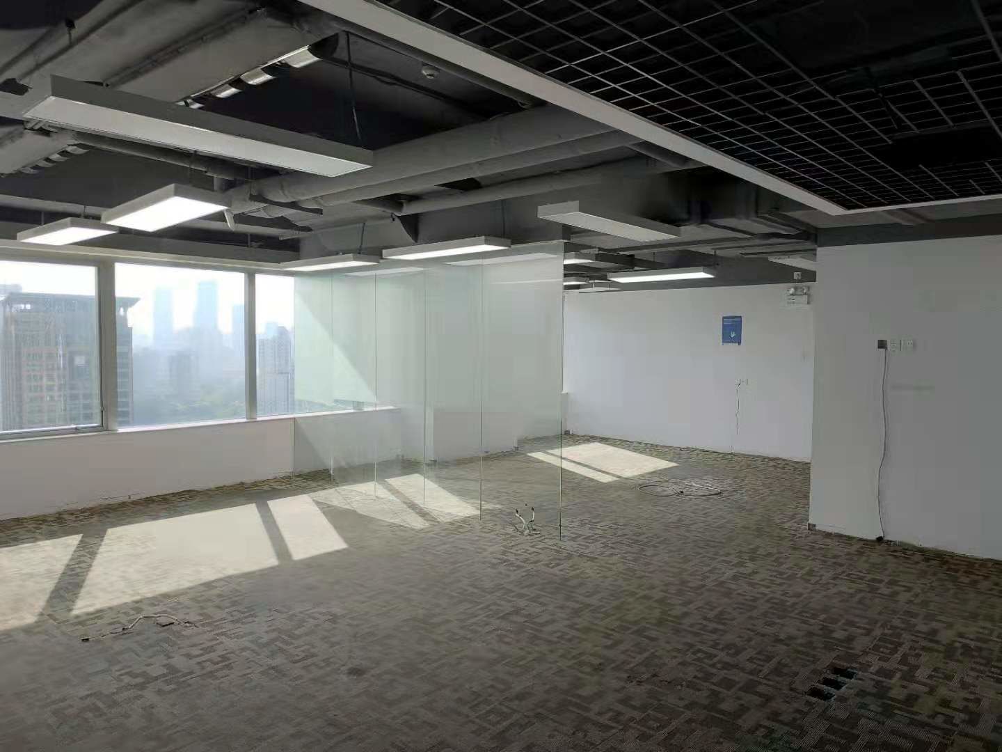 香港广场淮海路香港广场198㎡高区，成熟商圈　