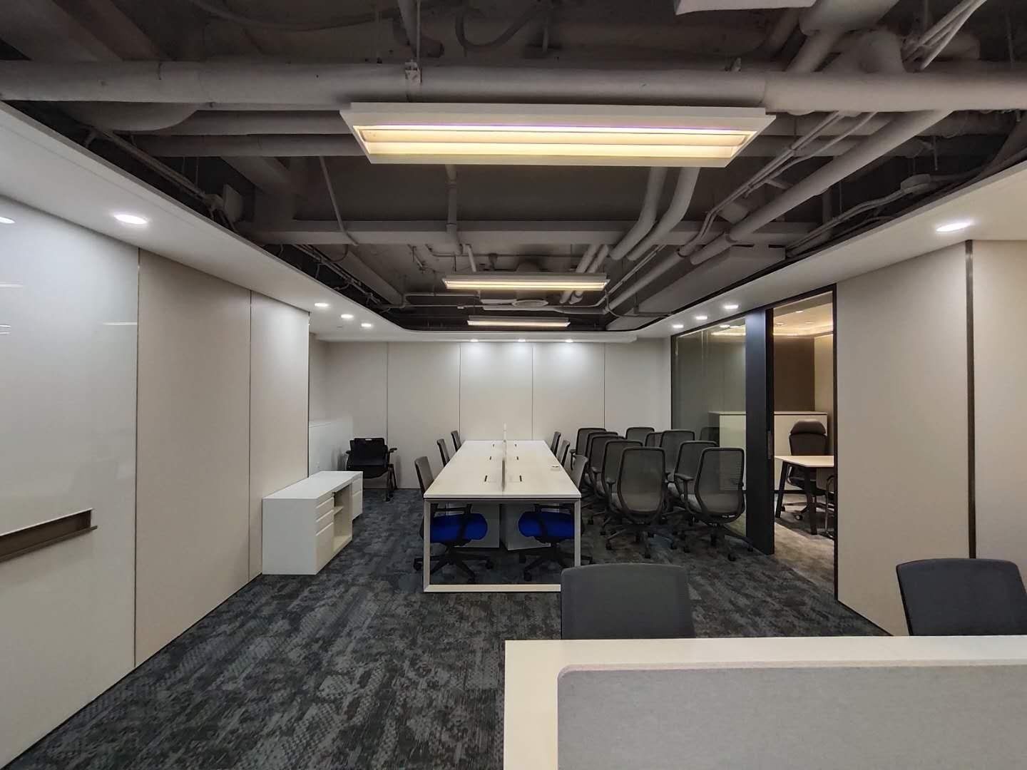 香港新世界大厦（K11)黄浦 香港新世界大厦（K11) 190平米 精装修