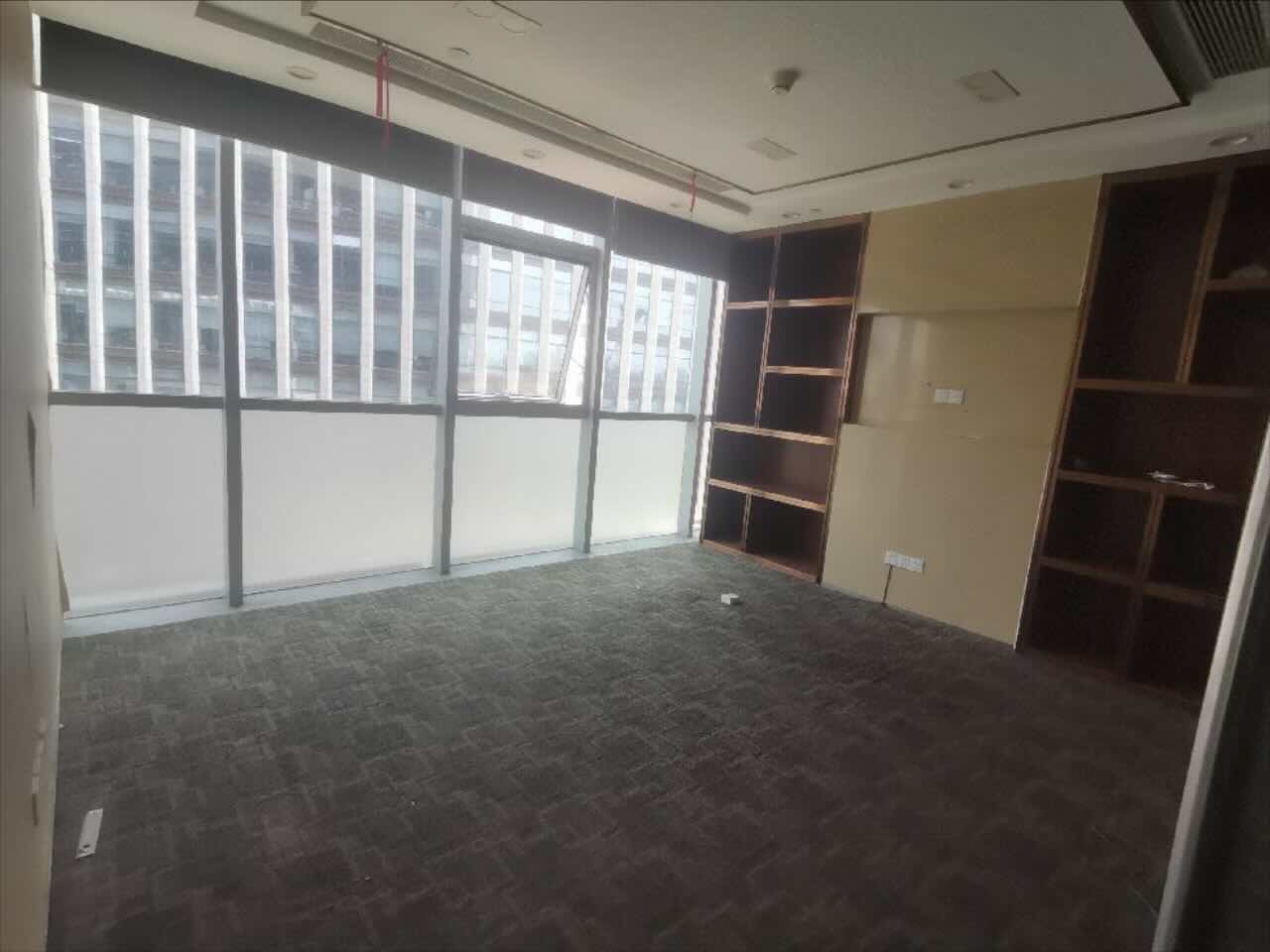 东航滨江中心徐汇 东航滨江中心 400平米 精装修