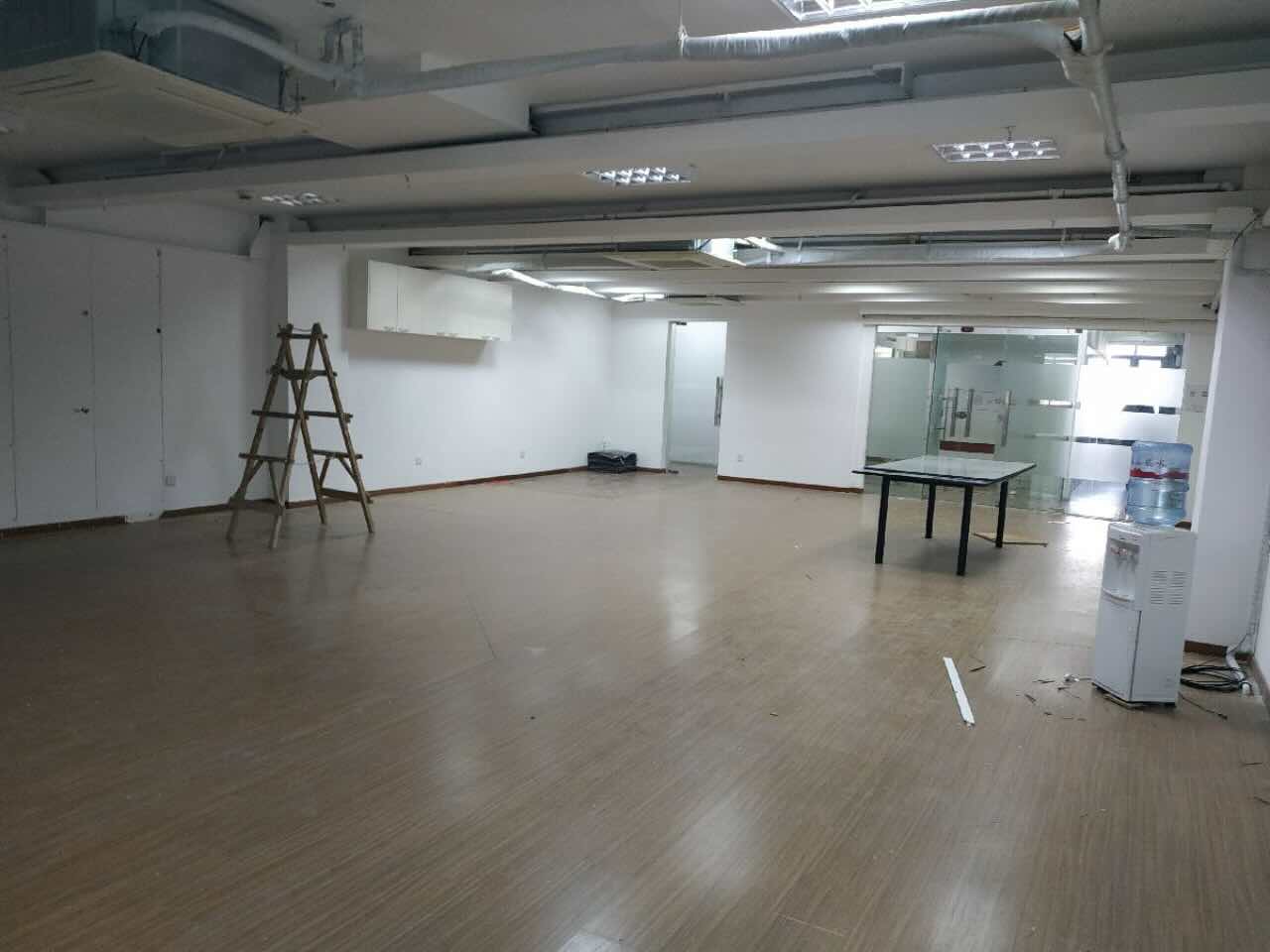 新桥大厦黄浦 新桥大厦 203平米 简装修